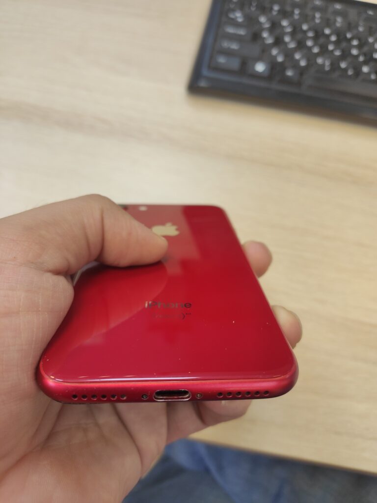iPhone 8 64 Red- آیفون ۸ قرمز