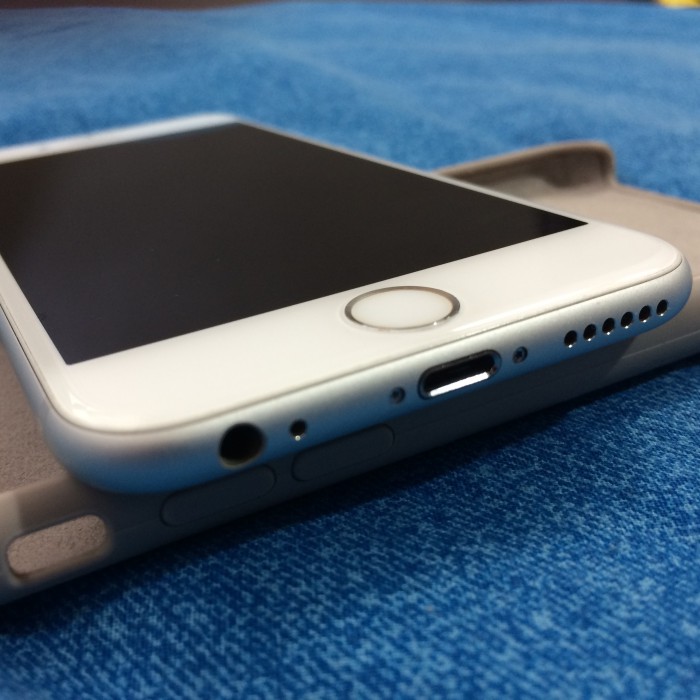 اپل iPhone 6s با حافظهٔ ۱۶ گیگابایت