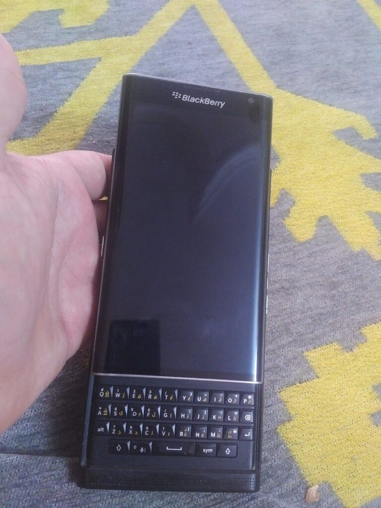 گوشی  BlackBerry priv stv100-4